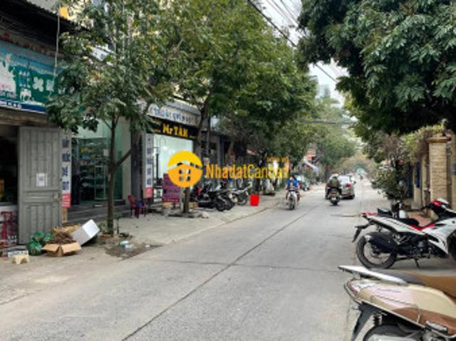 Nhà mặt phố bán