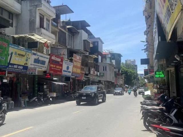 Nhà mặt phố bán tại Hoàn Kiếm, Hà Nội