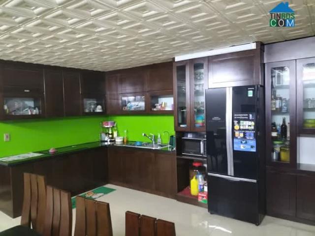 Nhà mặt phố bán