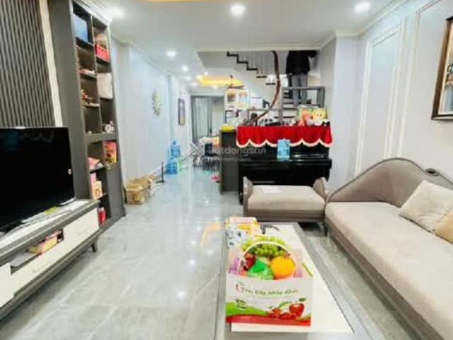 Nhà bán tại Hoàn Kiếm, Hà Nội