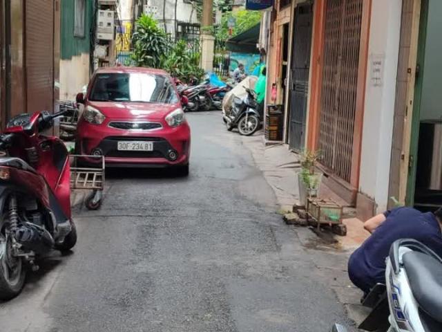 Nhà mặt phố bán tại Hoàn Kiếm, Hà Nội