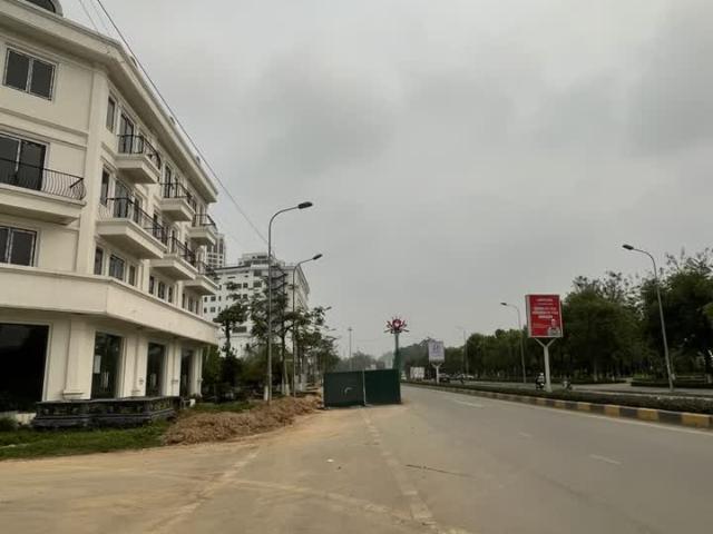 Nhà mặt phố bán
