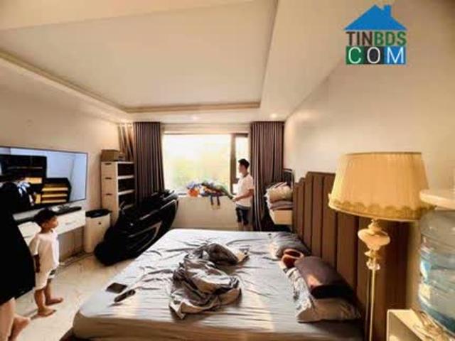 Nhà mặt phố bán tại Hoàn Kiếm, Hà Nội