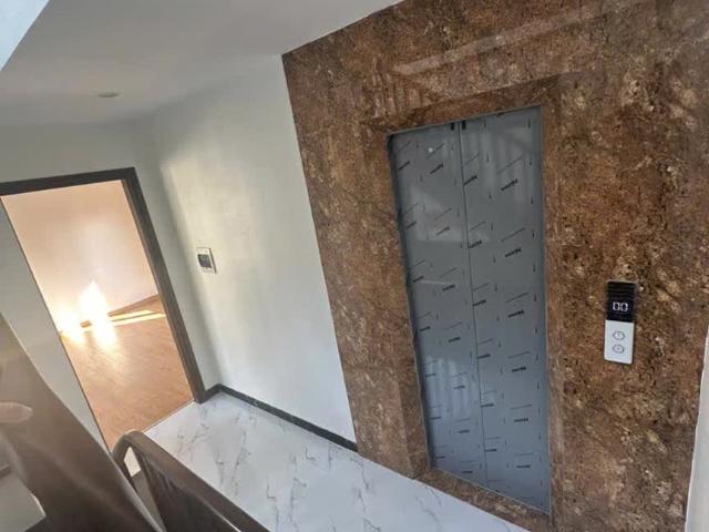 Nhà mặt phố bán tại Hoàn Kiếm, Hà Nội