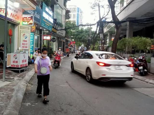 Nhà mặt phố bán tại Hoàn Kiếm, Hà Nội