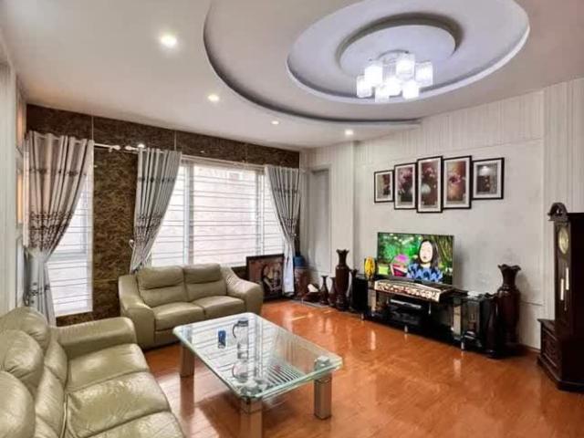Nhà mặt phố bán tại Hoàn Kiếm, Hà Nội