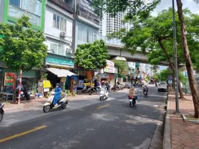 Nhà mặt phố bán tại Hoàn Kiếm, Hà Nội