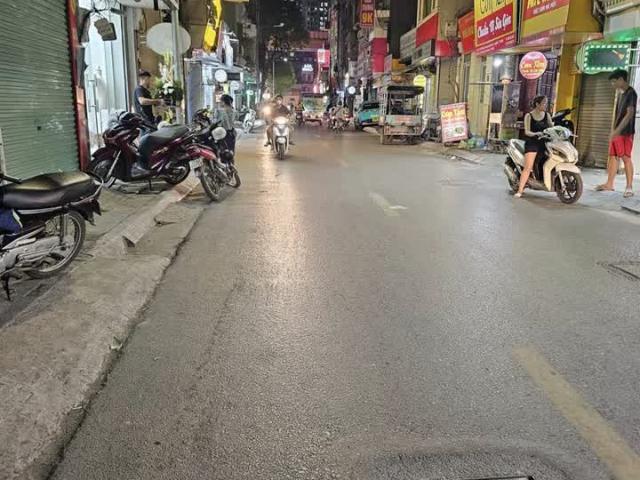 Nhà mặt phố bán tại Hoàn Kiếm, Hà Nội