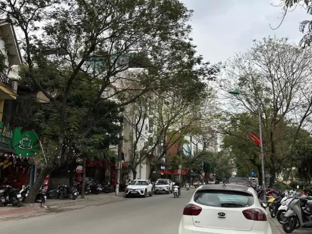 Nhà mặt phố bán tại Hoàn Kiếm, Hà Nội