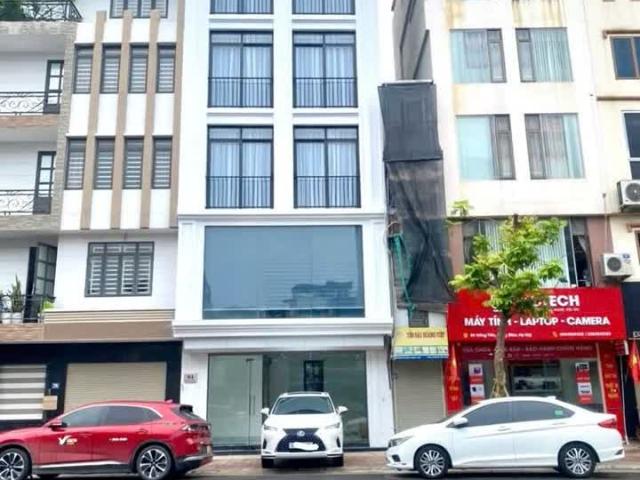 Nhà mặt phố bán tại Hoàn Kiếm, Hà Nội