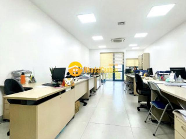 Nhà mặt phố bán