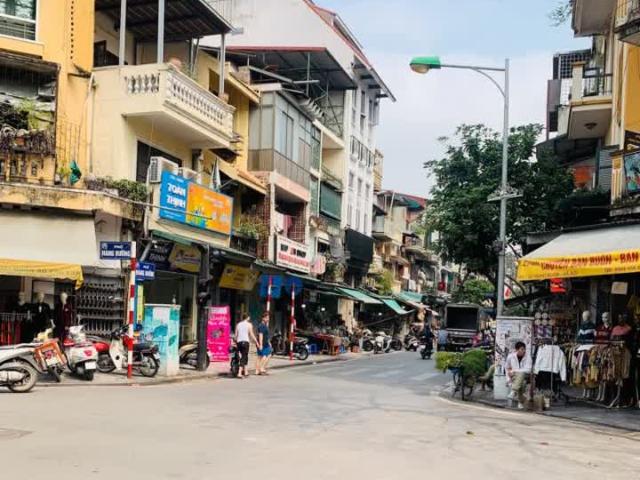 Nhà mặt phố bán tại Hoàn Kiếm, Hà Nội