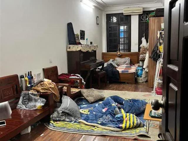 Nhà mặt phố bán tại Hoàn Kiếm, Hà Nội