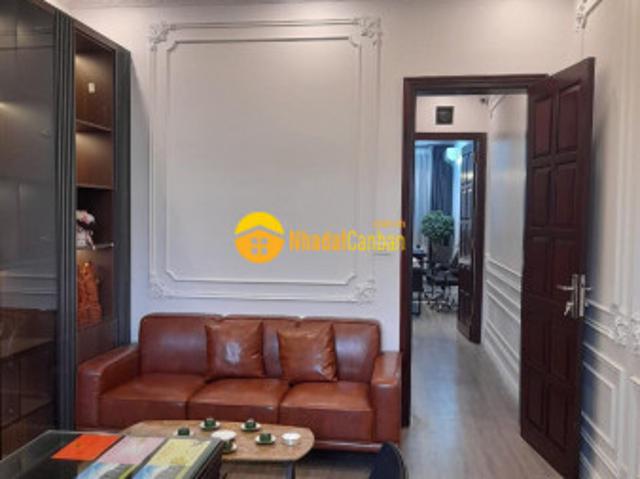 Nhà mặt phố bán