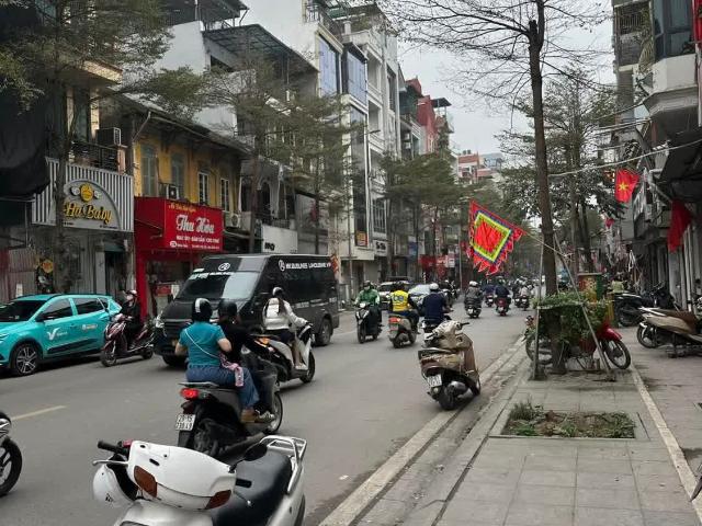 Nhà mặt phố bán tại Hoàn Kiếm, Hà Nội