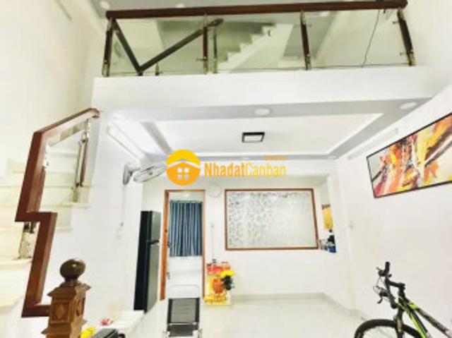 Nhà mặt phố bán