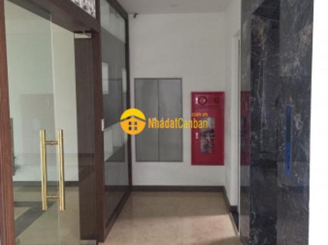 Nhà mặt phố bán
