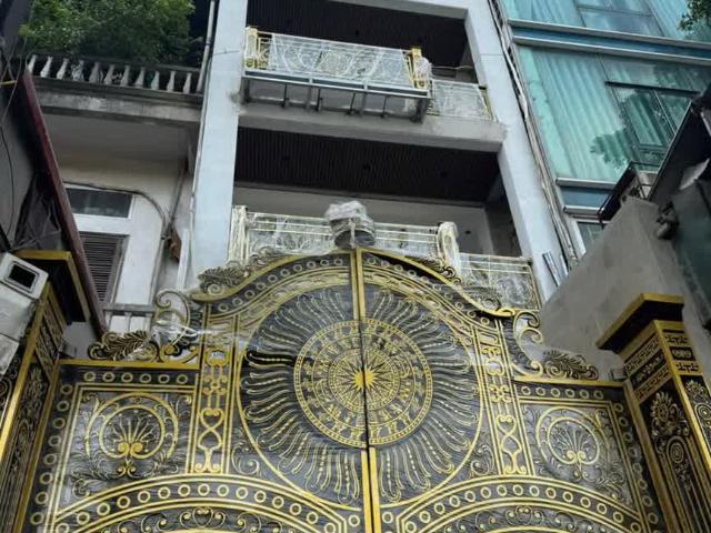 Nhà mặt phố bán tại Hoàn Kiếm, Hà Nội