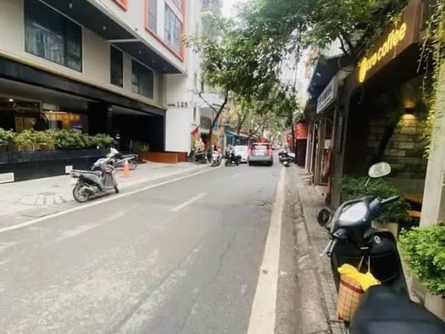 Nhà mặt phố bán tại Hoàn Kiếm, Hà Nội