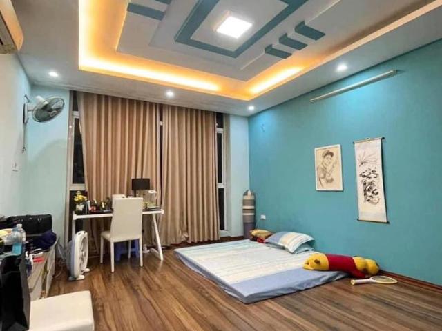 Nhà mặt phố bán tại Hoàn Kiếm, Hà Nội