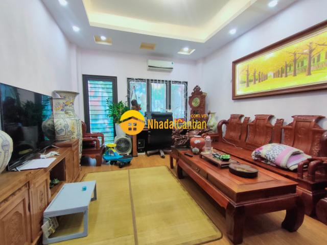 Nhà mặt phố bán