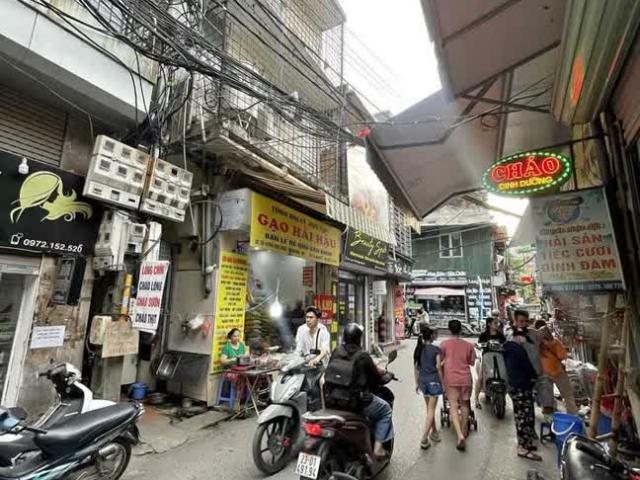Nhà mặt phố bán tại Hoàn Kiếm, Hà Nội