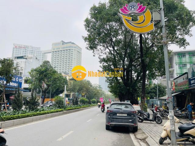 Nhà mặt phố bán