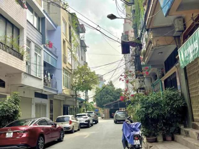 Nhà mặt phố bán tại Hoàn Kiếm, Hà Nội