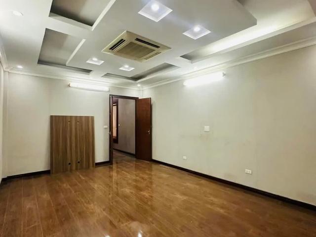 Nhà mặt phố bán tại Hoàn Kiếm, Hà Nội