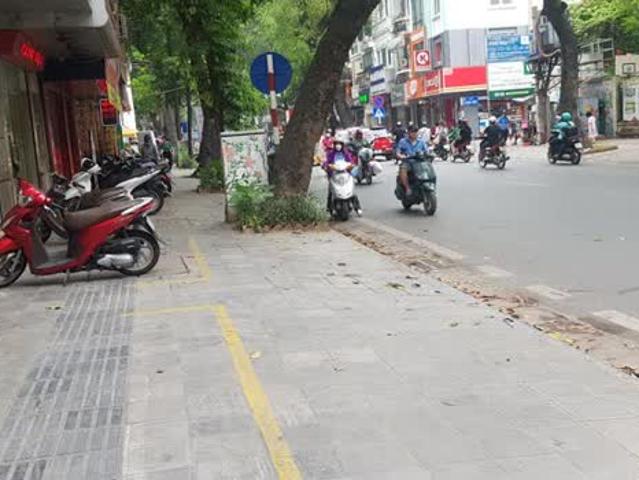 Nhà mặt phố bán tại Hoàn Kiếm, Hà Nội