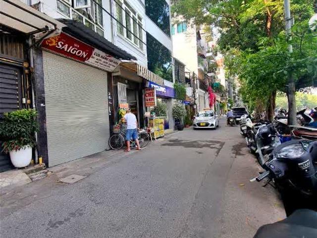 Nhà mặt phố bán tại Hoàn Kiếm, Hà Nội