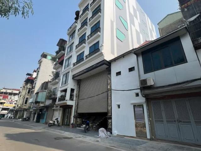 Nhà mặt phố bán tại Hoàn Kiếm, Hà Nội