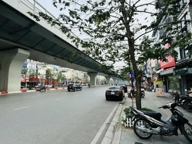 Nhà mặt phố bán tại Hoàn Kiếm, Hà Nội