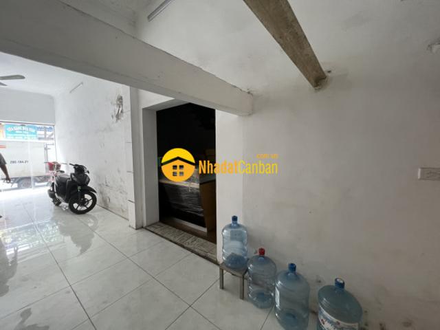 Nhà mặt phố bán