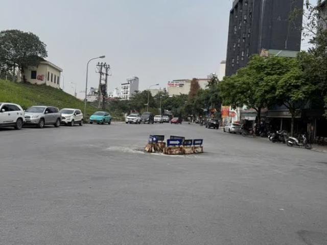 Nhà mặt phố bán tại Hoàn Kiếm, Hà Nội