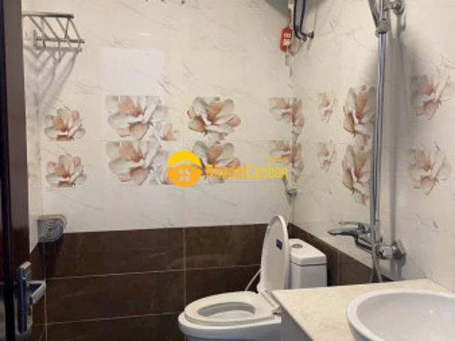 Nhà mặt phố bán