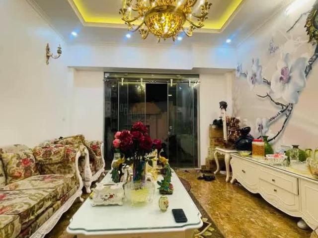 Nhà mặt phố bán tại Hoàn Kiếm, Hà Nội