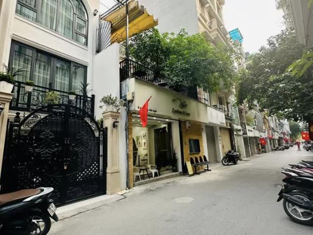Nhà bán tại Hoàn Kiếm, Hà Nội
