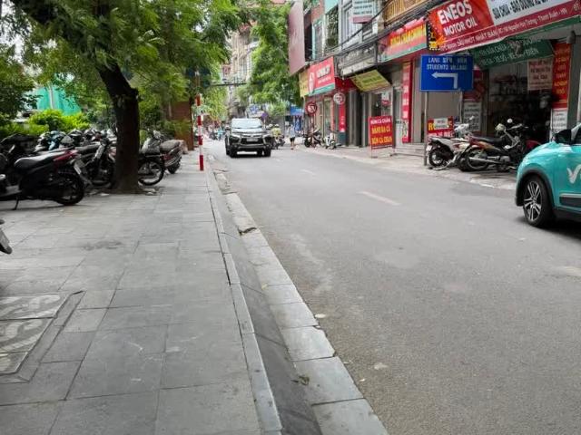 Nhà mặt phố bán tại Hoàn Kiếm, Hà Nội