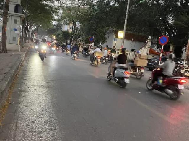 Nhà mặt phố bán tại Hoàn Kiếm, Hà Nội