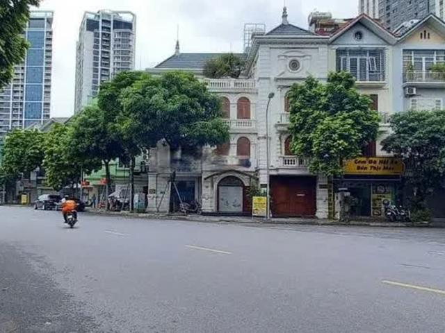 Nhà mặt phố bán tại Hoàn Kiếm, Hà Nội