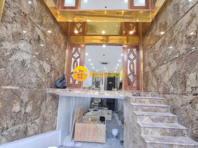 Nhà mặt phố bán