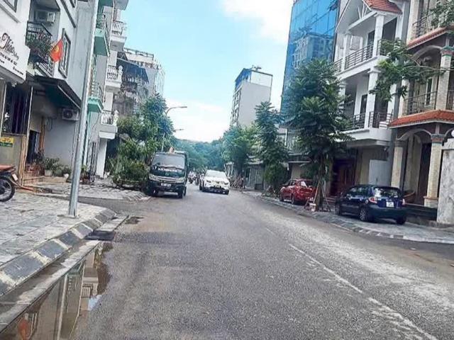 Nhà mặt phố bán tại Hoàn Kiếm, Hà Nội