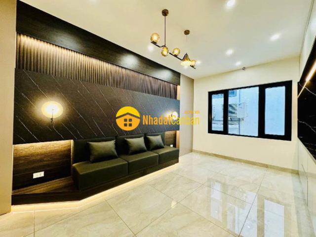Nhà mặt phố bán