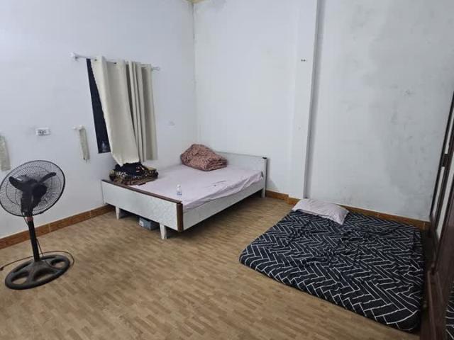 Nhà mặt phố bán