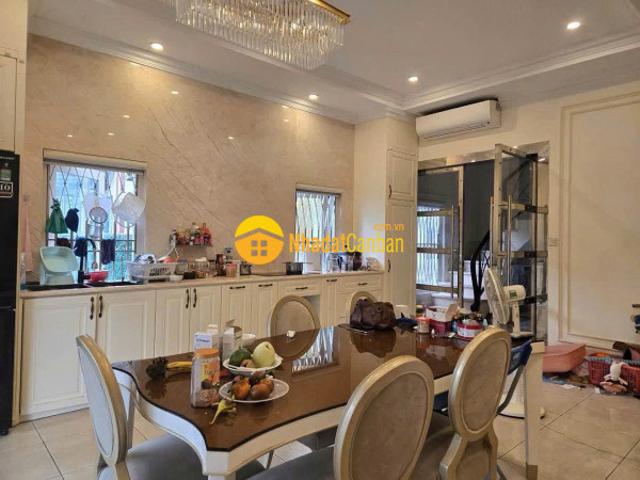 Nhà mặt phố bán