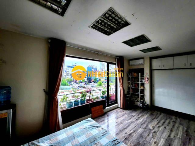 Nhà mặt phố bán