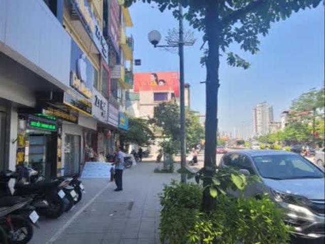 Nhà mặt phố bán tại Hoàn Kiếm, Hà Nội