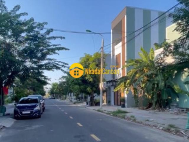 Nhà mặt phố bán