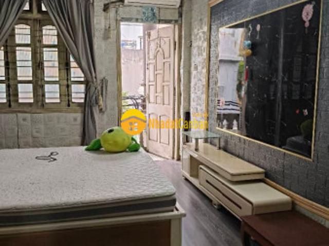 Nhà mặt phố bán